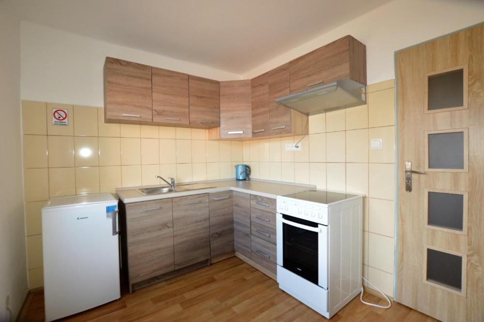 Apartmany - Skolni Chomutov Exteriör bild