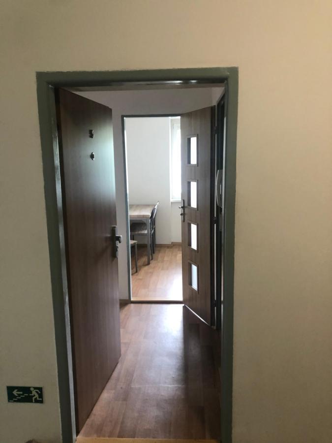 Apartmany - Skolni Chomutov Exteriör bild