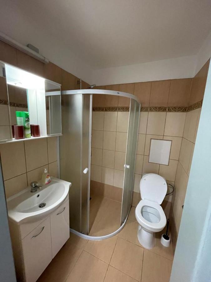 Apartmany - Skolni Chomutov Exteriör bild